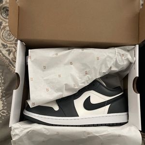 Jordan 1 women size 10